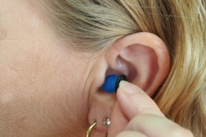 צלצול באוזניים: סימן לאורח חיים לא בריא